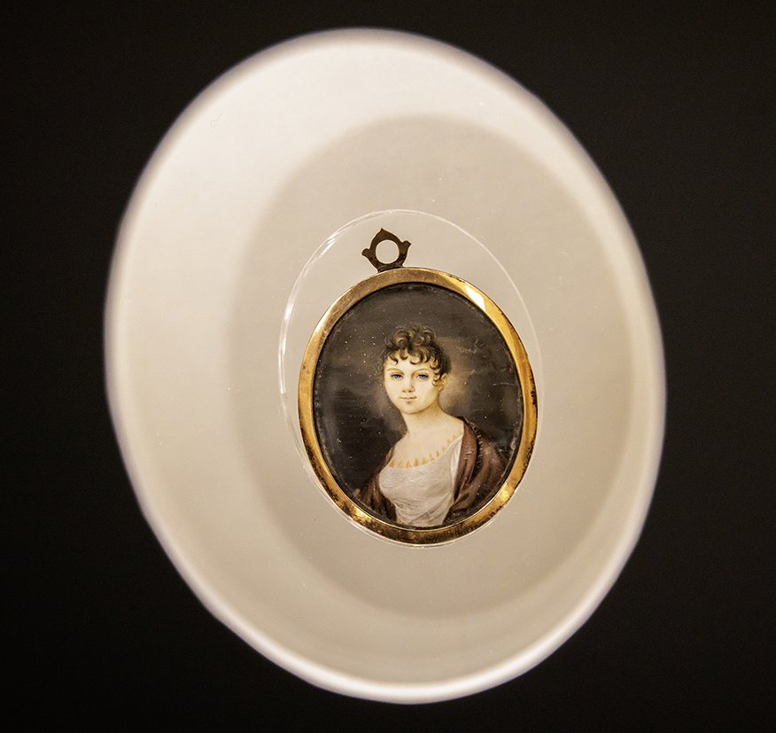 Ulrike von Kleist medallion, on loan from the Staatsbibliothek zu Berlin preußischer Kulturbesitz ©Gordon Welters
